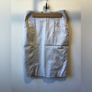 1x gently worn. H&M pencil skirt. Tan.